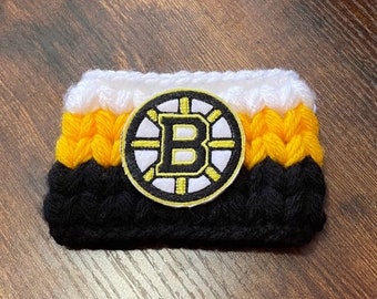 Boston Cup Cozy / Cup Cozy / Boston hockey / Hockey Cozy / Coffee Sleeve / Crochet Cup sleeve / Crochet Sleeve / Crochet / Drink Koozie