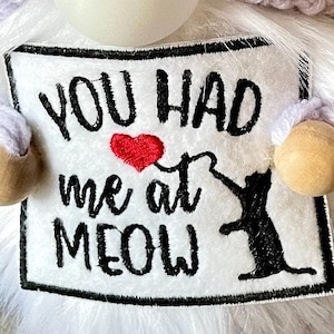 Crochet Cat Applique Patch: Gnome Sign, Amigurumi Decor (3.5x2.5")