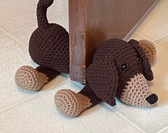 Peek-a-boo Puppy / Dachshund / Dachshund puppy / Crochet puppy / Puppy door stop / door stop / crochet puppy stop