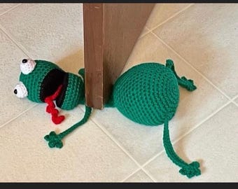 Crochet Frog Door Stopper / Frog Door Stopper / Doorstopper / crochet frog / Frog / Physical item / Frog Amigurumi / Crochet Amigurumi /Frog