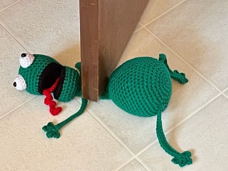 Crochet Frog Door Stopper / Door Stop / Frog Door Stop / Crochet Frog / Frog / Crochet Frog / Pattern only image 2