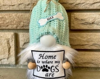 Crochet Gnome Dog Lover / Gnome / Crochet Gnome / Gnome Dog Lover / Home is where the dogs are / Life is better with dogs / Dogs / Amugurumi