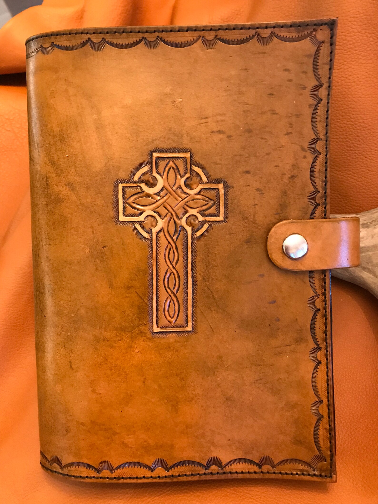 Leather Tooled Bible Cover 100 Cow Hide 8 X5 X1.5 Etsy