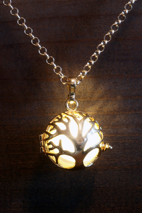 Celtic Tree Of Life Pendant Gold Metal Finish Glowing Locket - Gold Celtic Tree Of Life Pendant Celtic Tree Of Life Pendant Gold Metal Finish Glowing Locket - Gold Celtic Tree Of Life Pendant