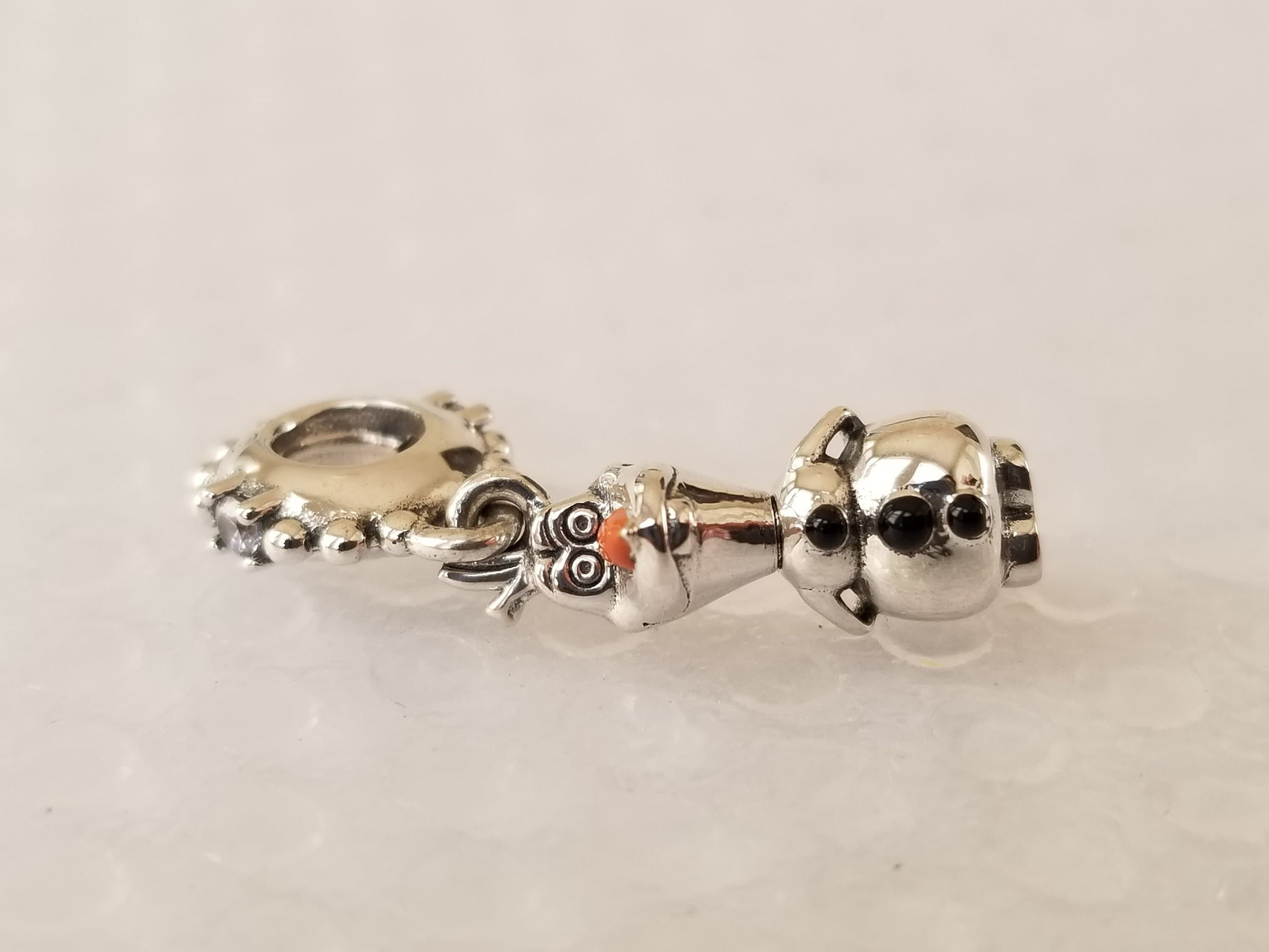 Olaf hotsell pandora charm