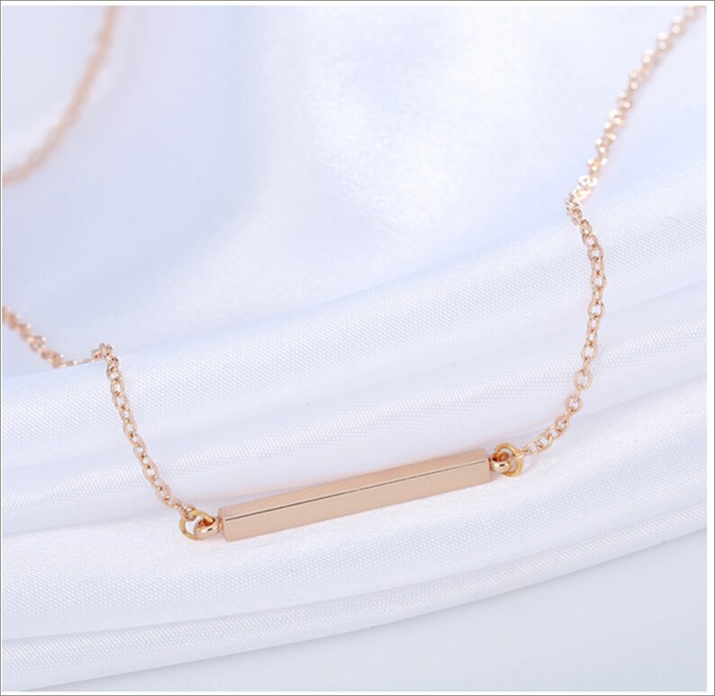Fashion Gold tiny bar Pendant Necklace