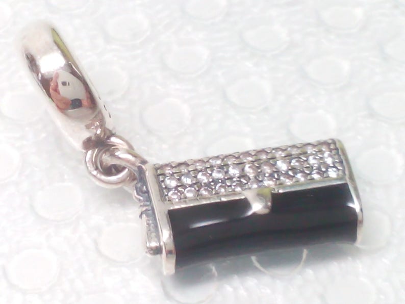 pandora clutch