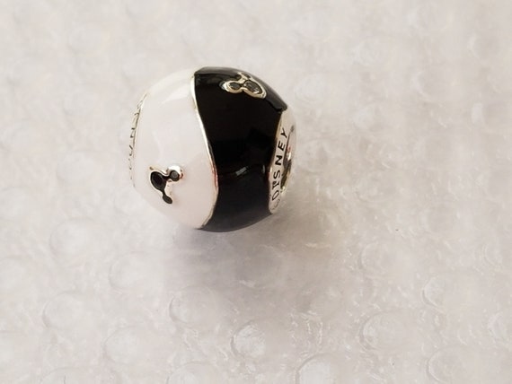 Pandora charms shop yin yang