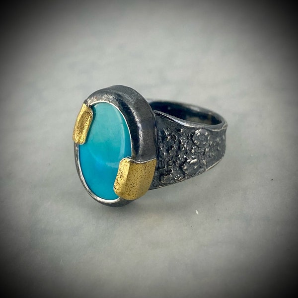 Bright blue turquoise ring, sterling silver and 22kt gold. TaiVautierJewelry Tai Vautier Jewelry