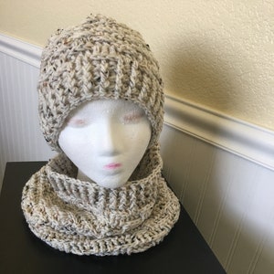Women&#39;s Men&#39;s Cowl set,Cowl matching hat,Beanie set,Neckwarmer,Ear Warmer,crochet scarf,Chunky scarf set,Beige Knit scarf,Winter Accessories