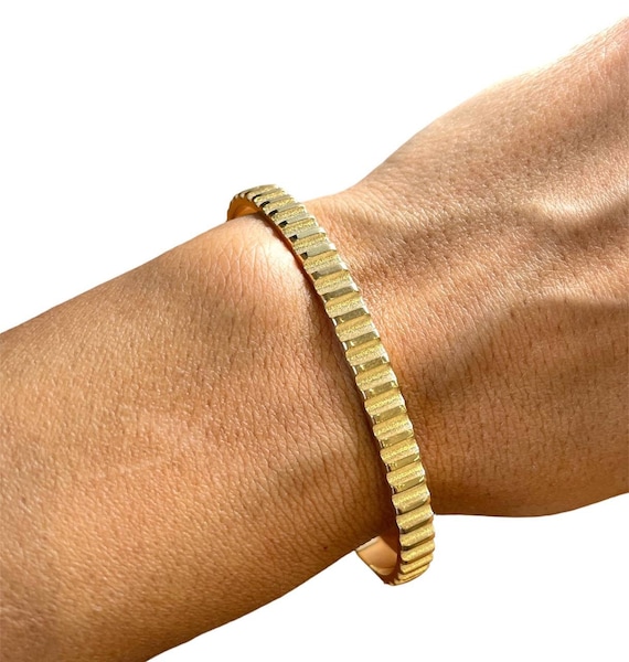 Solid gold clearance mens bangle