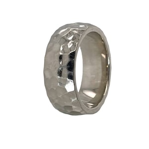 925 Sterling Silver 7 mm Hammered Band Ring Size 5