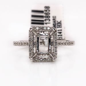14k White Gold 0.20 Ct Diamond Semi Mount Halo Ring Center Emerald 8*6 mm