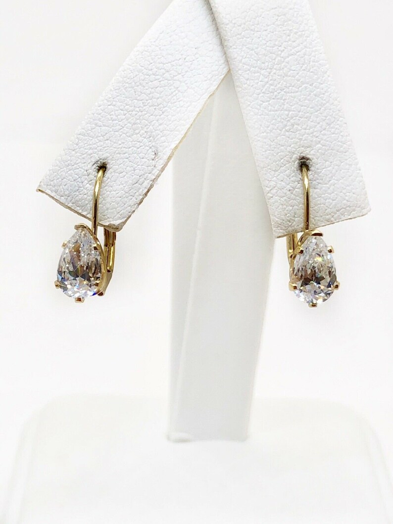 14K Yellow Gold Brilliant Pear Cut Cubic Zirconia Lever Back Women/'s Earrings