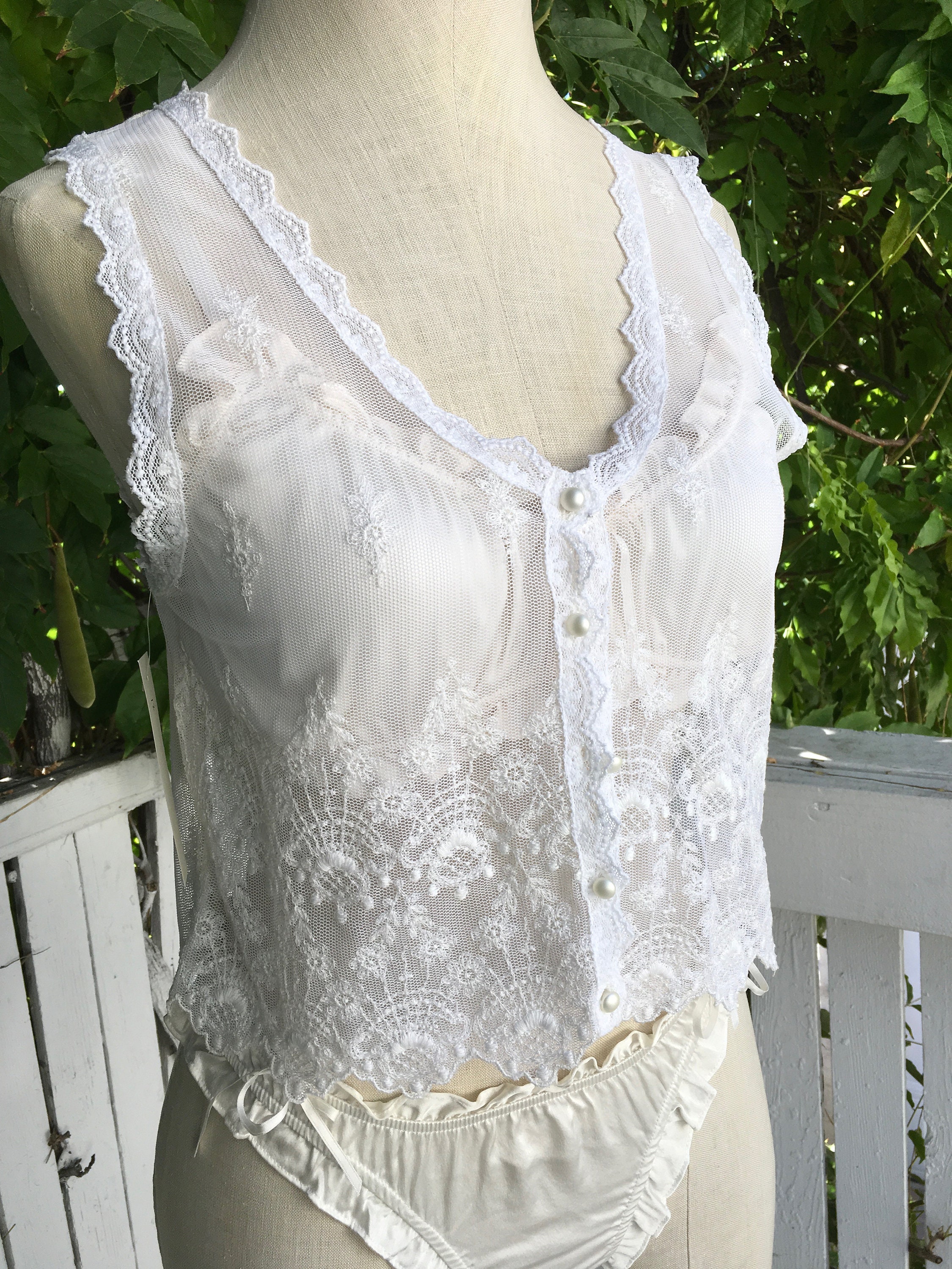 Angelique Embroidered Vest 12 in White in P/S - Etsy