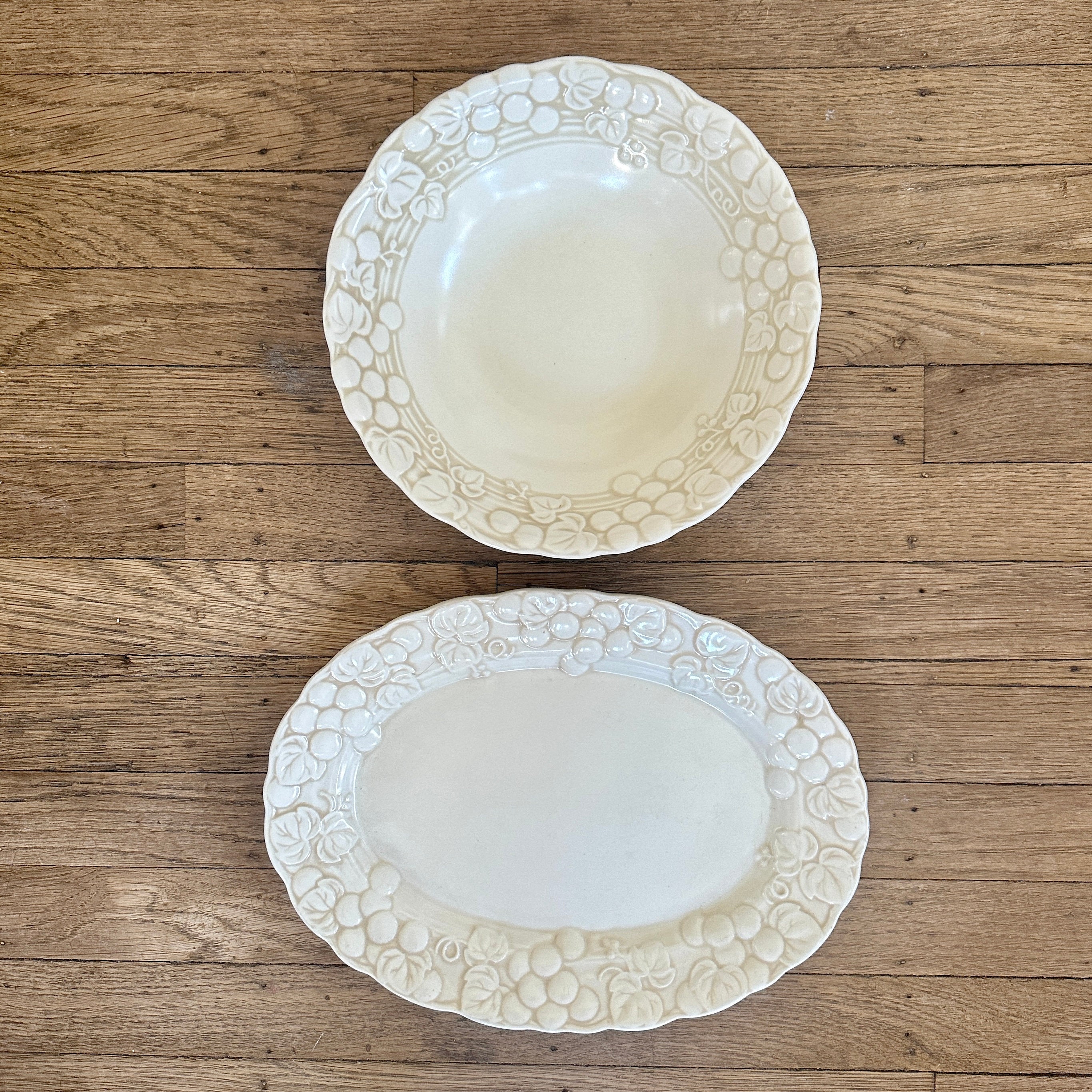 Metlox Platter and Bowl, set of 2, Vernon Antiqua by Metlox Poppytrail