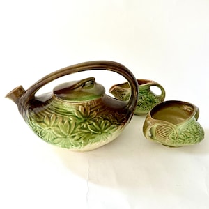 McCoy Daisy Teapot w/lid, sugar and creamer 1940s brown and green