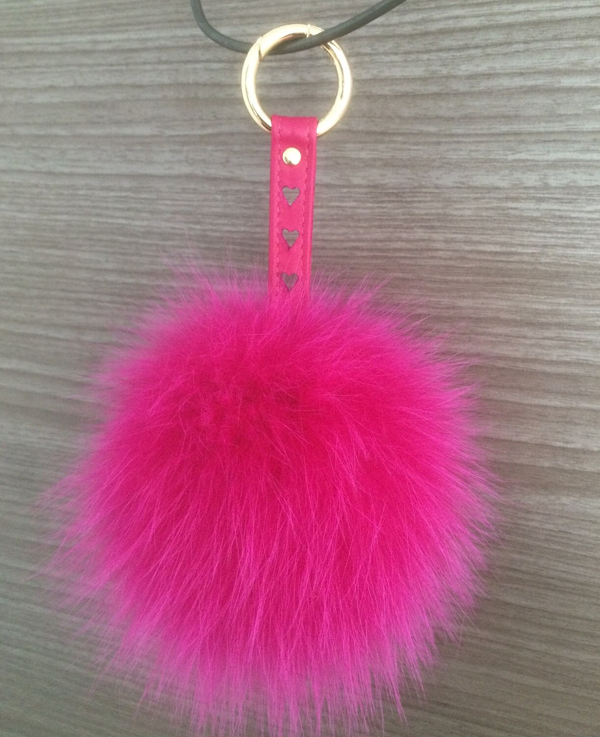 NUFR Faux Fur Heart Shaped Fuzzy Keychain with Pearls, Cute Pom Pom Bag  Charms Pendant for Women Girls