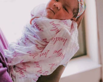 Personalized swaddle / infant headwrap with bow / knot fold hat / organic muslin / newborn blanket / name reveal / hospital personalised