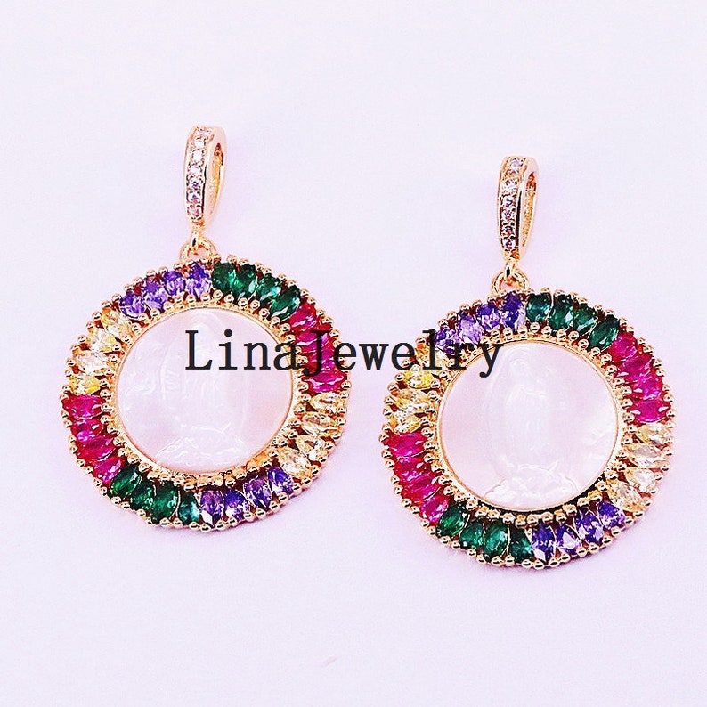 3Pcs Gold Plated Pave Rainbow Cubic Zirconia And Shell Round Pendant Women/'s Fashion Jewelry necklaces