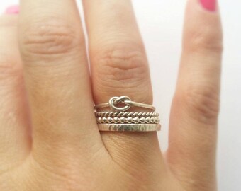 Anillo de plata de ley - Juego de 4 - Anillos apilables - Anillos elegantes - Anillos llamativos - Hechos a mano - Plata de ley reciclada