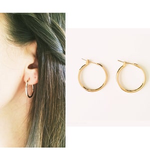 Gold-plated creoles 750/000 - Medium Creole earrings, small gold creoles - Circle hoop 750 gold plated