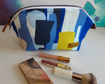 Make-up bag, cosmetic bag, craft bag, travel pouch, small pouch, Australian handmade, zippered pouch