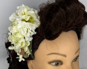 One Off Vintage Style White Bendy Arrangement Head Piece Pin Up Hair Flower