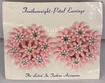 Vintage Deadstock 1950s / 1960s Large Pink Featherweight Petal Flower Cluster With Rhinestones Clip On Earrings