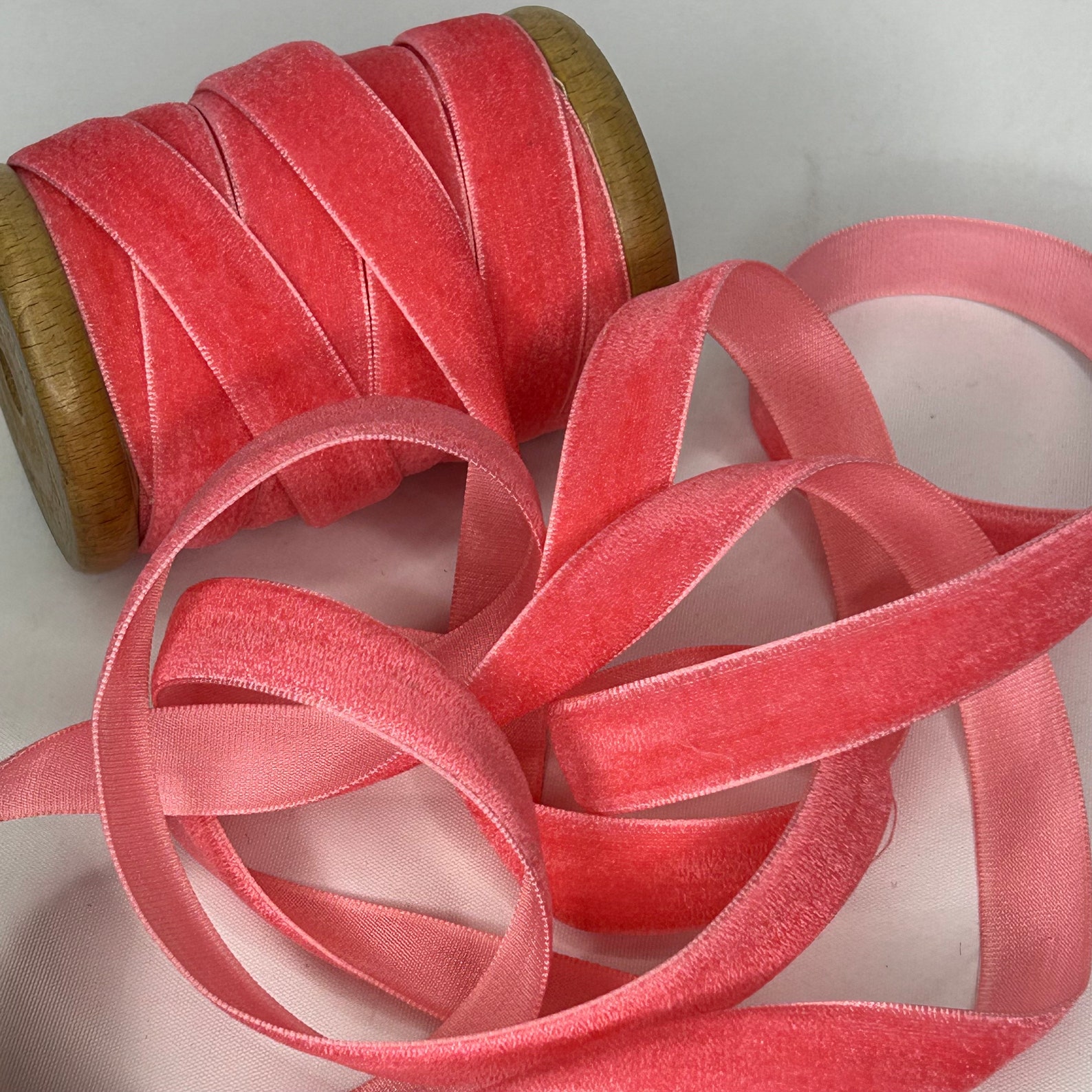 10 Yard Roll of 1950s - 60's True Vintage Raspberry Pink Rayon Velvet ...