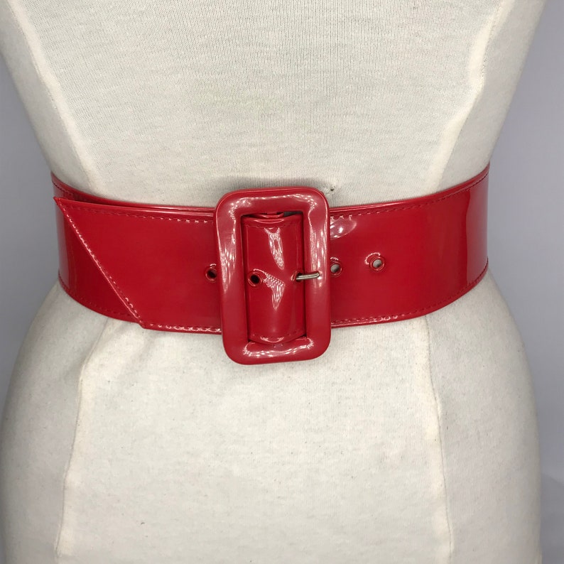 1940'S 1950'S Vintage New Old Stock Ladies 2.5 Inch Wide Patent Vinyl Belt Style 6242 Red