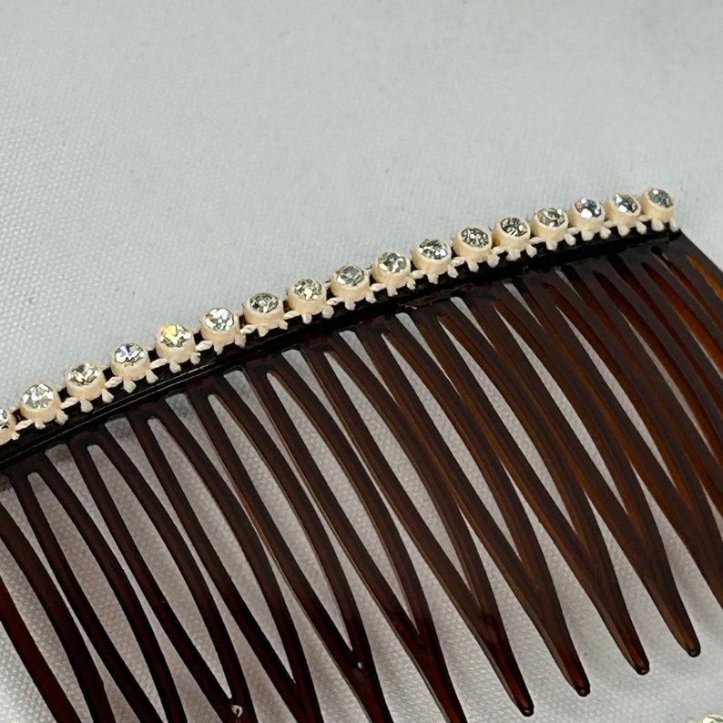 Vintage 1950s Pair Of Decorative Rhinestone Shorty Combs New Old Stock Hair Comb Slide image 5