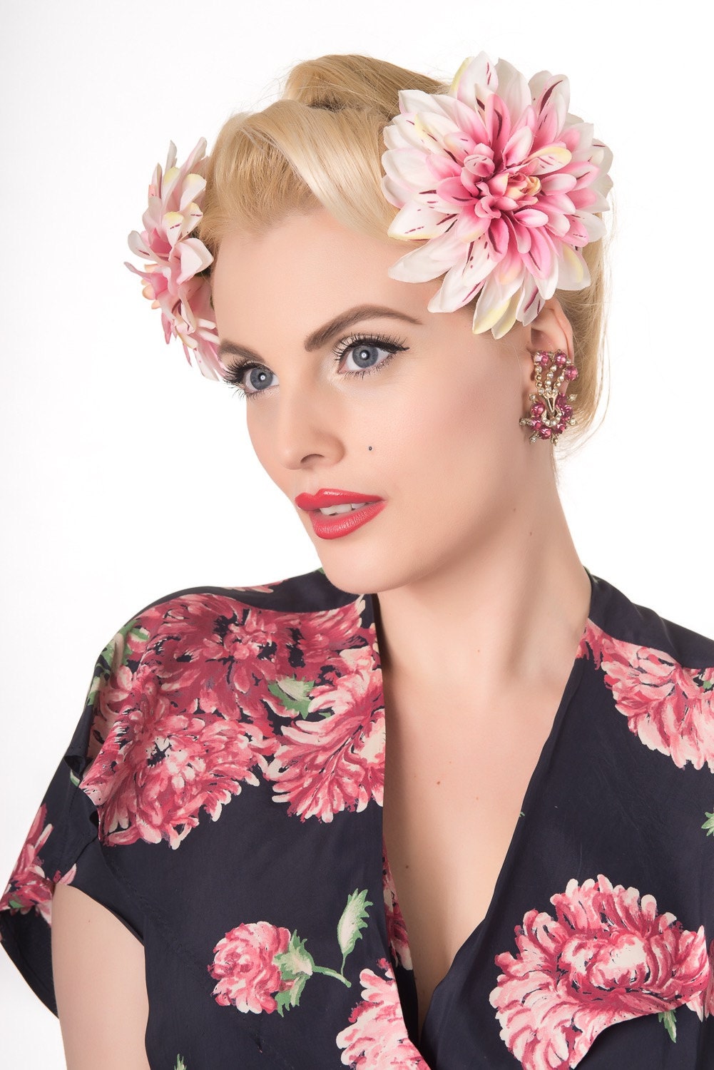 Single Dahlia Pin up Hair Flower Clip 2 Colours - Etsy UK Single Dahlia Pin up Hair Flower Clip 2 Colours - Etsy UK