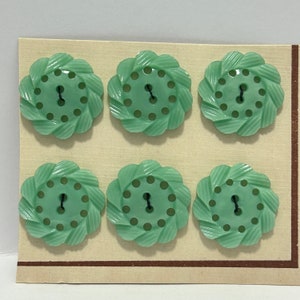 6 Mint Green 22mm 1940&#39;s Decorative Casein Buttons Original Vintage Deadstock NBGD0762