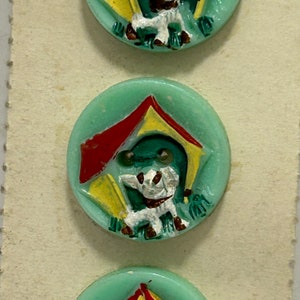 4 x 16 mm Nouveauté Boutons de maison de chien peints à la main Véritable millésime des années 1950 Nouveau vieux stock Vert NBGD506