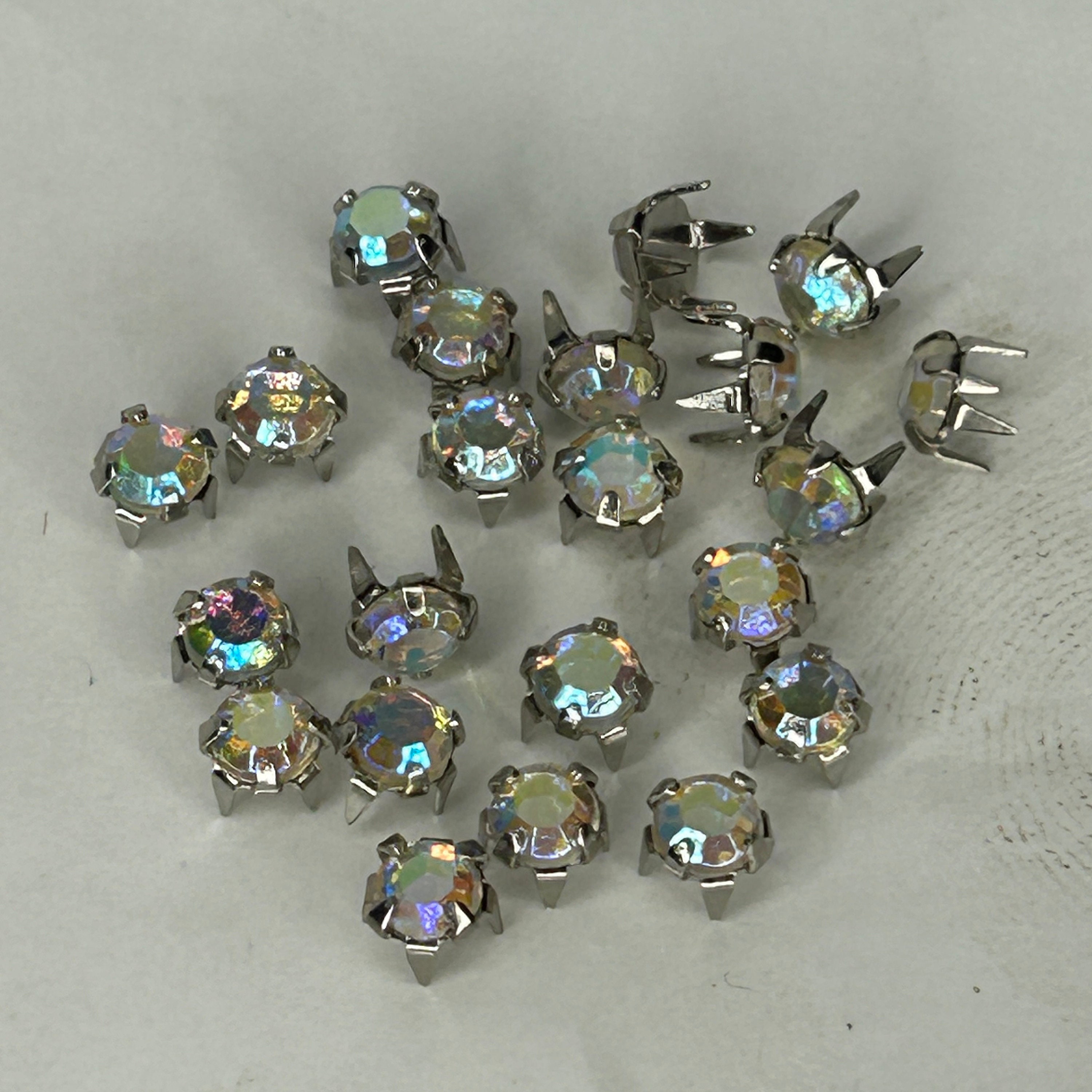 プリセット クローバック 1980 年代 ヴィンテージ チェコスロバキア プレシオサ クリスタル ラインストーン CRYSTAL AB SS16  4.5 mm シルバー フォイル TITANIA エクストラ シャトンローズ - Etsy 日本