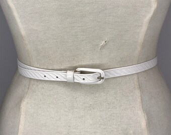 1940'S 1950'S Vintage New Old Stock Ladies White Dan Dee Vinyl Skinny Belt 0.6 inch wide Dan Dee White Diagonal Stripe