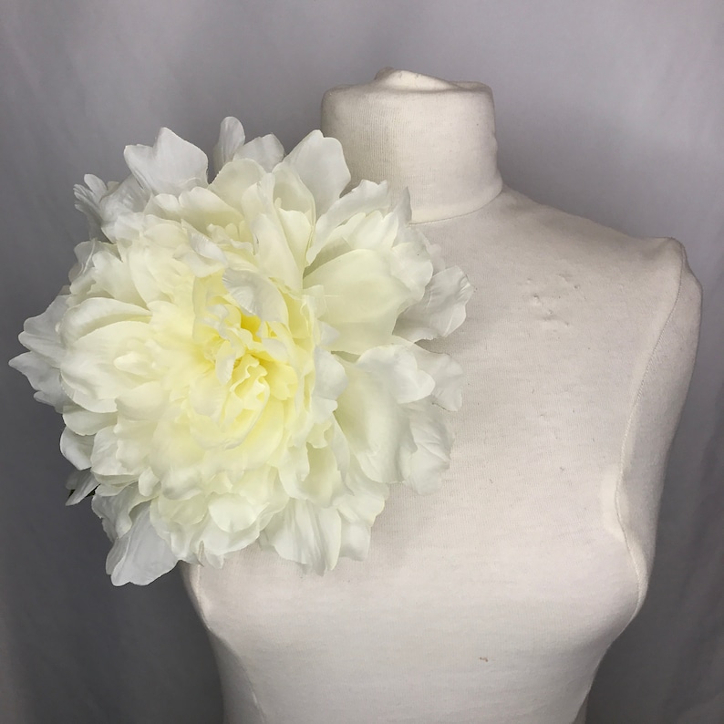 1930/'s 1940/'s Hollywood Style Large Cream Peony Dress Corsage