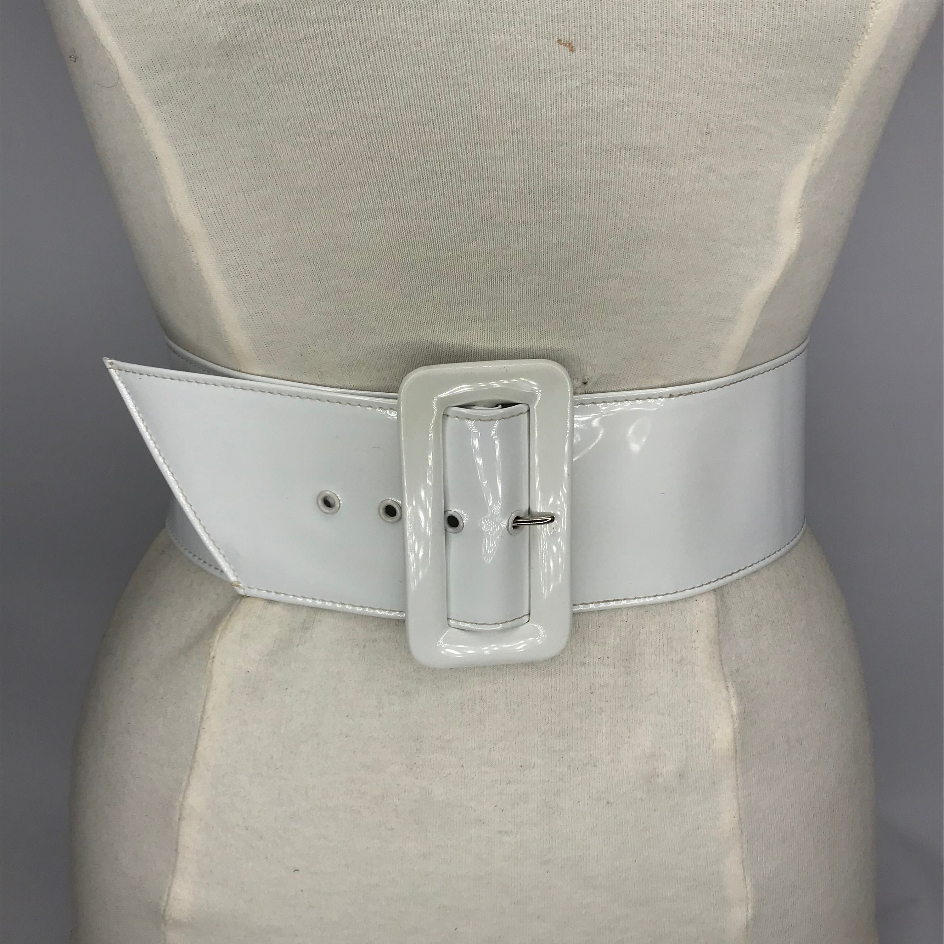 【cacharel】 WHITE LEATHER wide BELT 51CnXlovdtL._UY1000_.jpg