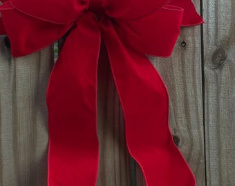 Weather-Resistant Red Christmas Bow: Outdoor Wreath & Tree Topper