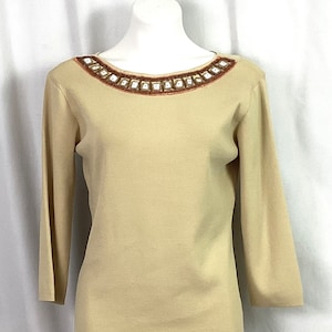 NWOT- Joseph A - Paris New York designer knit sweater -L