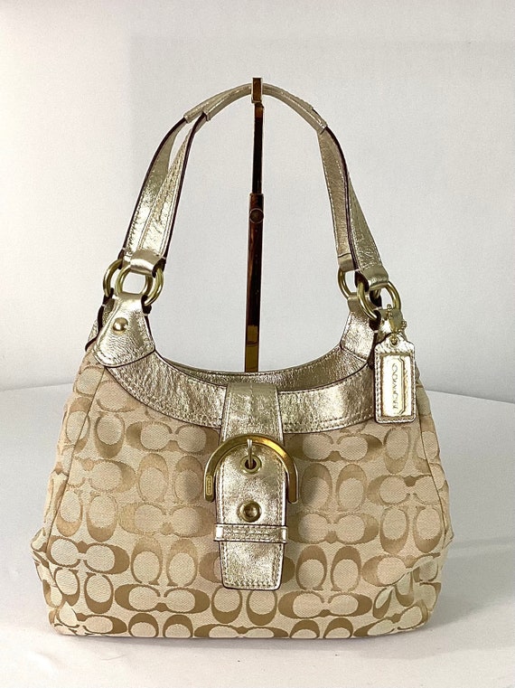 Coach-  #F17094-signature Maggie Soho hobo shoulde