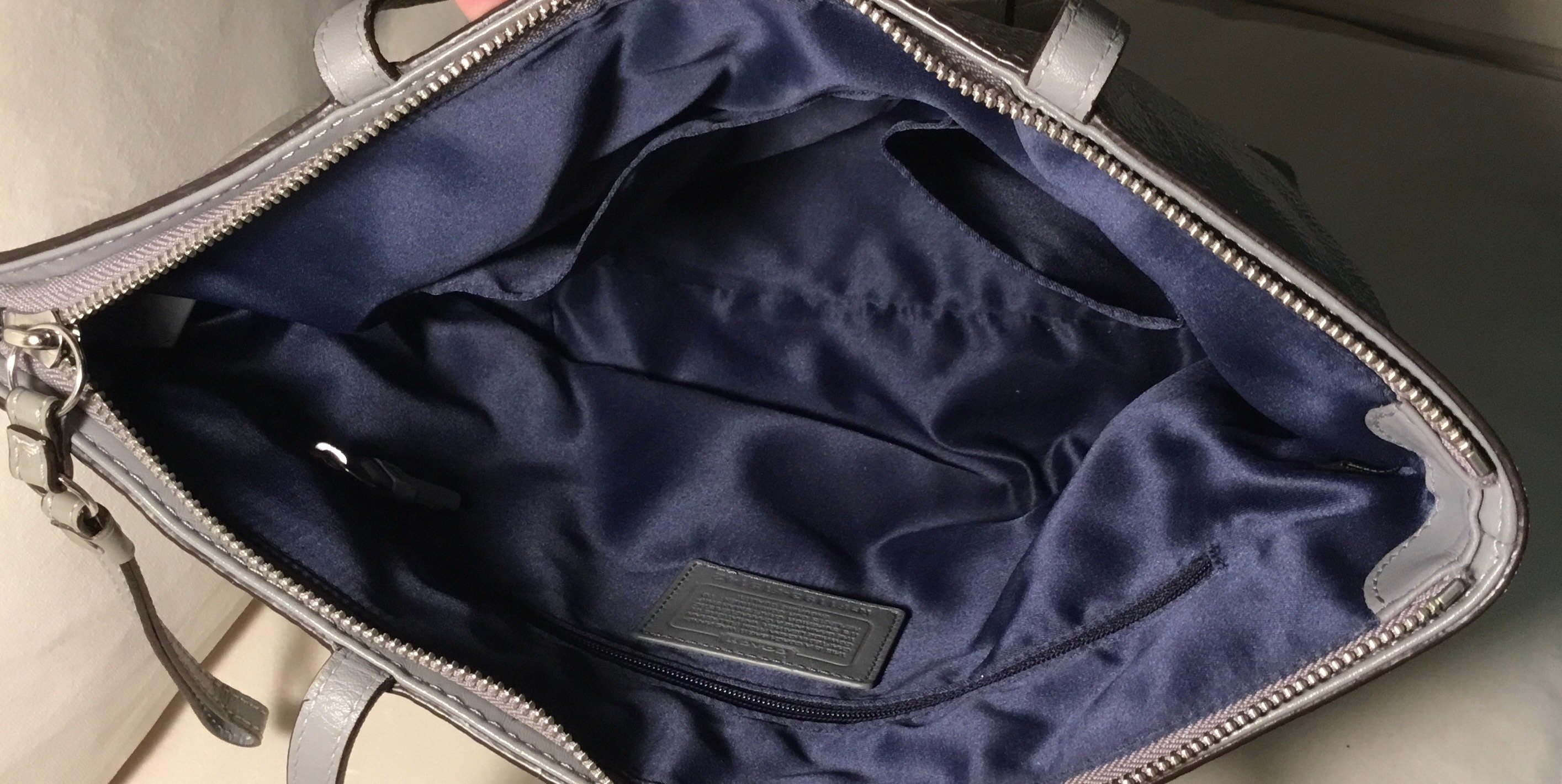Coach F15142 Grey Patent Leather Shoulder Bag Etsy