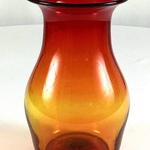 Blenko-MCM- amberina art glass vase