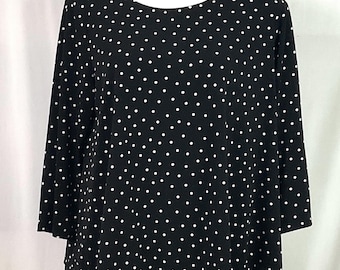 Adrianna Papell-liquid knit, black and white polkadot, scoop neck, blouse, with pointed chiffon hem– size one Xp tee dad rear