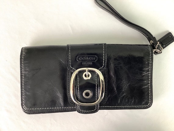 NWOT-vintage coach patent leather wristlet - image 2