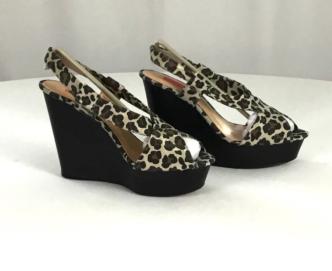 Betsy johnson wedges hotsell