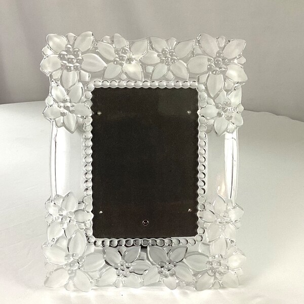 Mikasa Carmen 60+ Mikasa Carmen for 2023