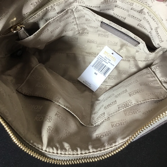 Michael kors bag inside lining hotsell