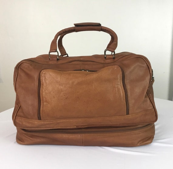 Boulder Ridge leather duffel bag